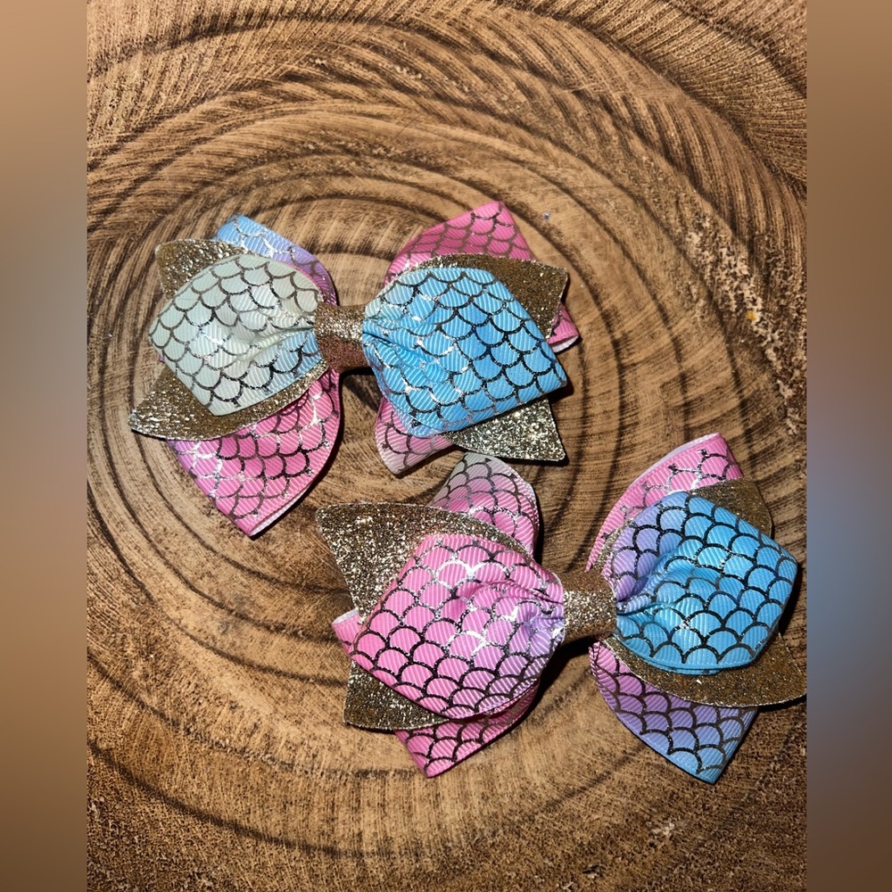Kids Mermaid Scale Hair Bows with Gold Glitter Accent